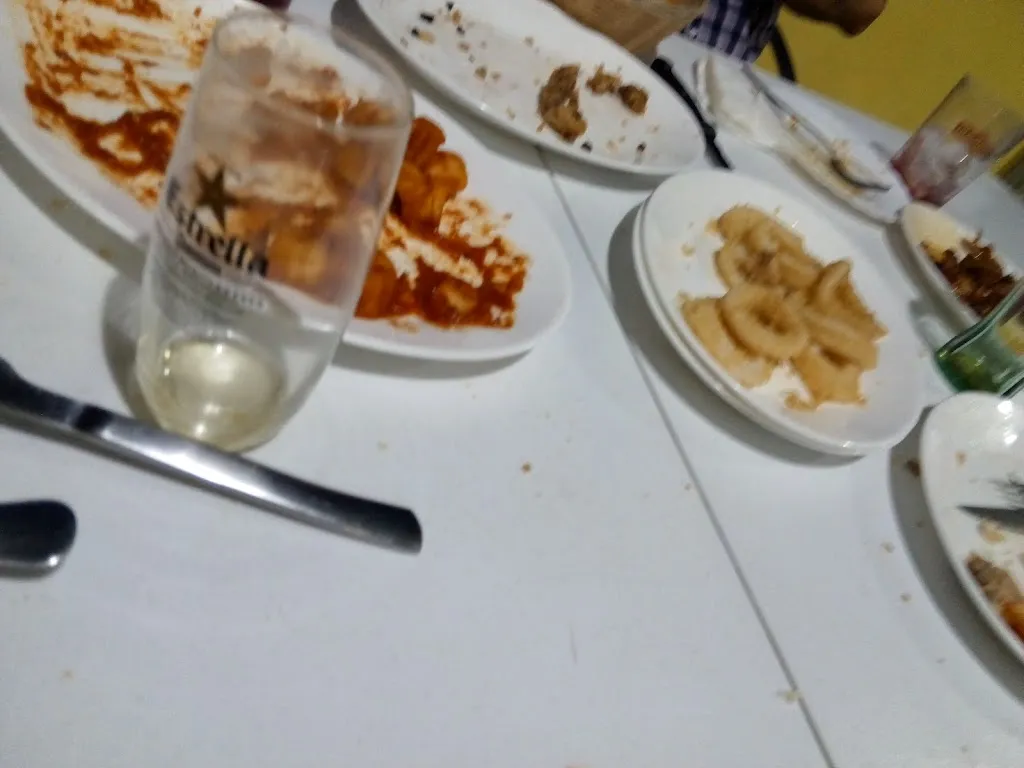 Menu_Bar Piscina_Hinojosa de San Vicente_image_3