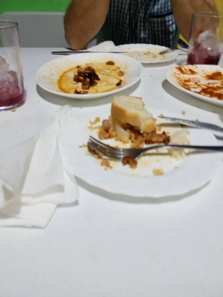 Menu_Bar Piscina_Hinojosa de San Vicente_image_4