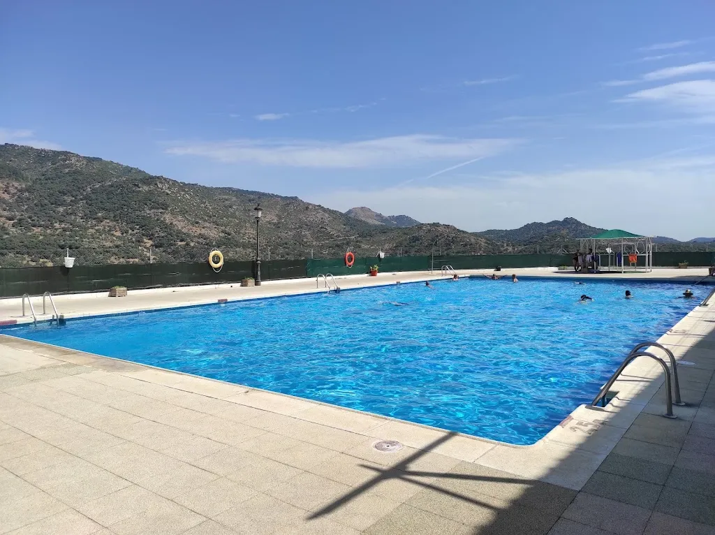 Bar Piscina_Hinojosa de San Vicente_slider_image_3