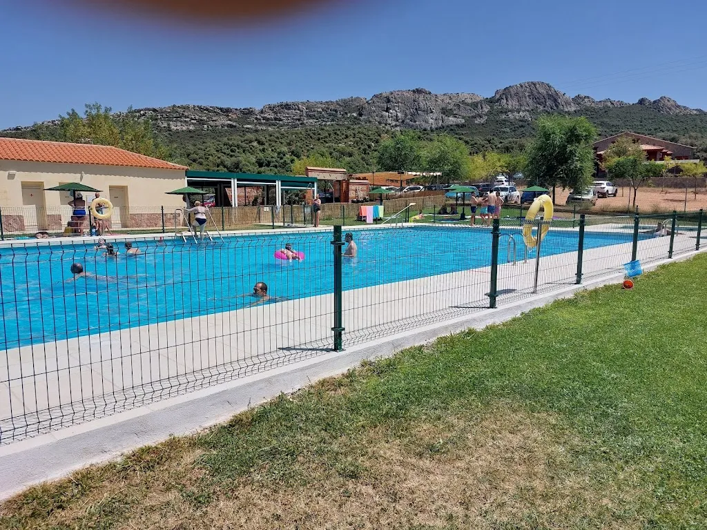 Piscina Pública Municipal de Hontanar._Hontanar_slider_image_3