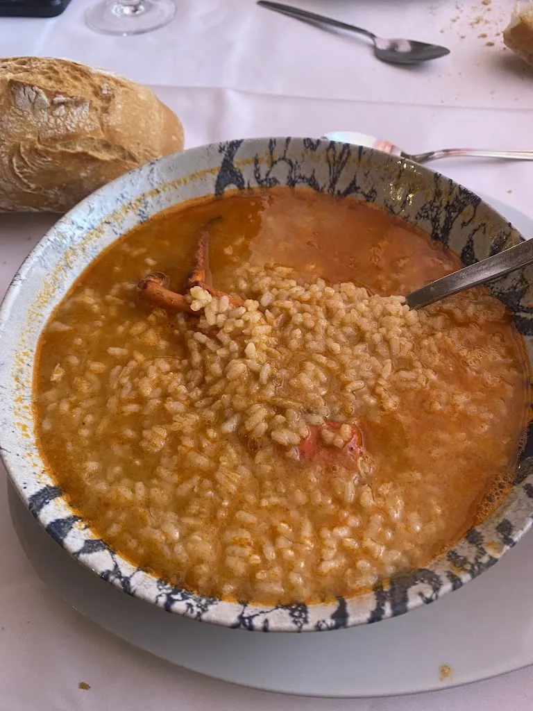 Elisa Cigüeña_Mesón The River_Fuensalida_review