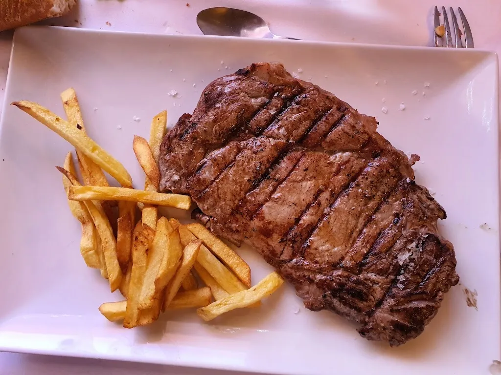 Mesón The River_Fuensalida_slider_image_2