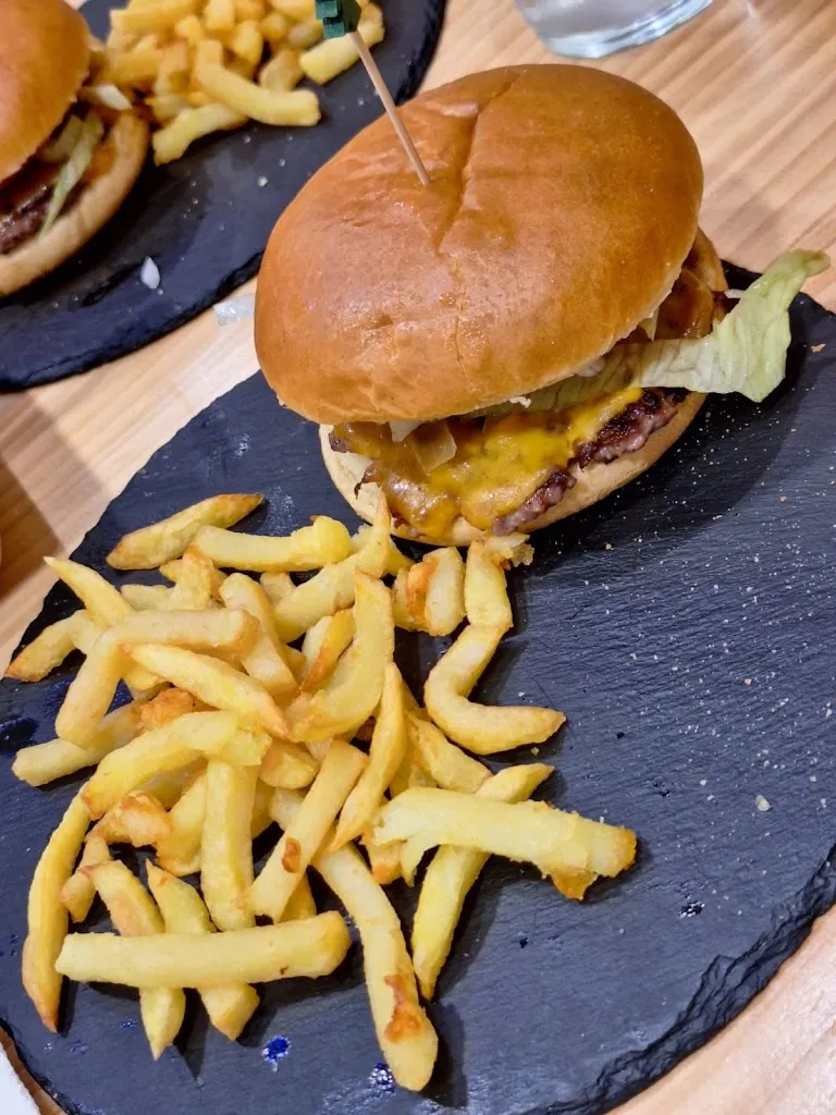 HUGO MAGAN PEREZ_Rooster Café_Fuensalida_review