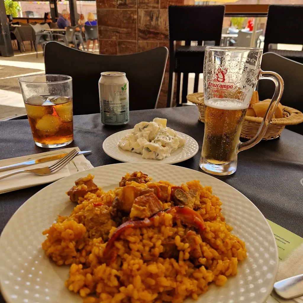 80´S TAPAS & MUSIC BAR_Huércal-Overa_slider_image_2