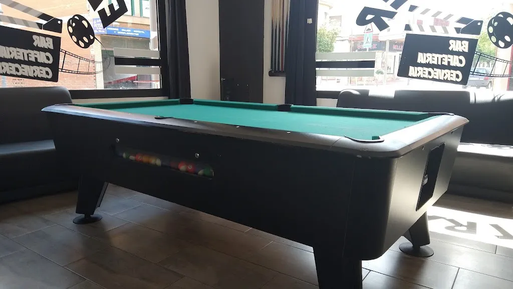 Álvaro Lamela_Bar El Tráiler_Fuensalida_review