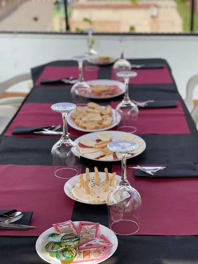 Bar El Tráiler_Fuensalida_slider_image_3