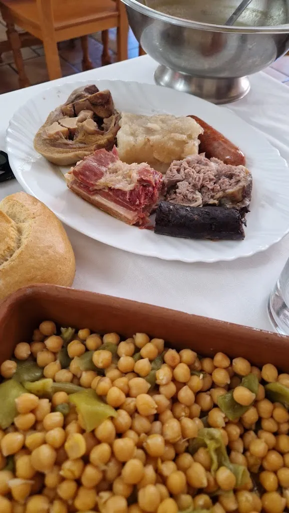 Jose Guillermo Sanchez Sanchez_Mesón El Mulato_Layos_review