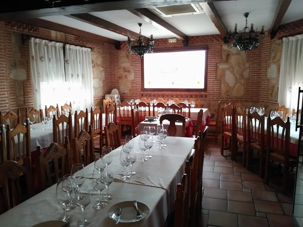 Mesón El Mulato restaurant in Layos