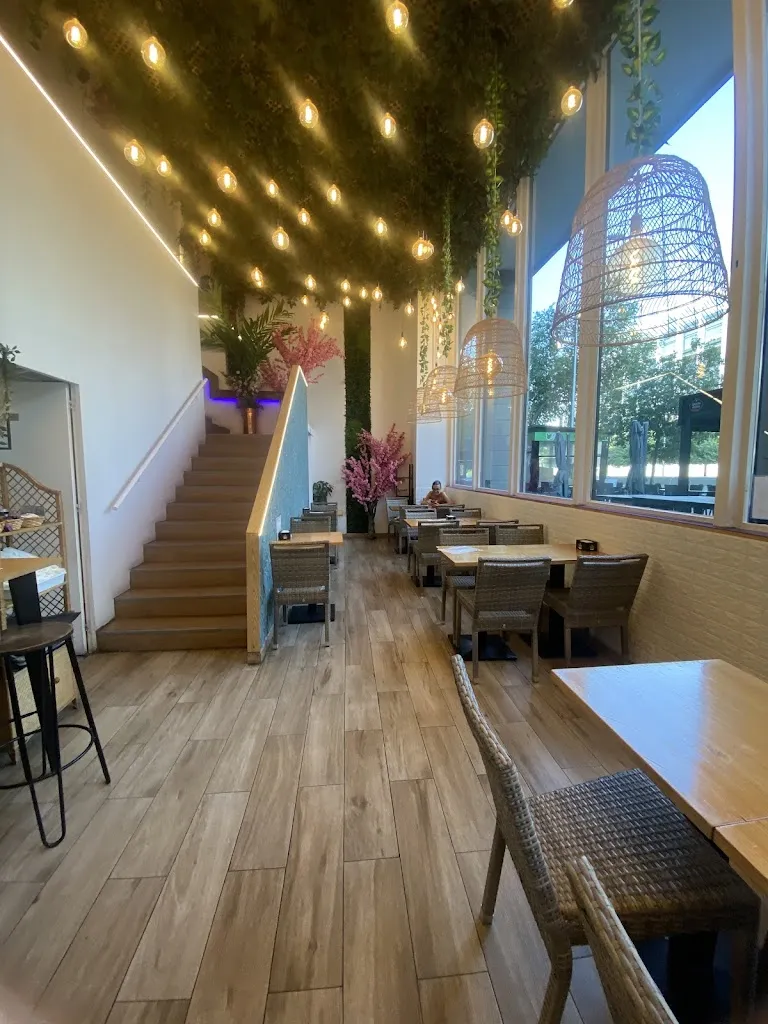 LILI restaurante restaurant in Lillo