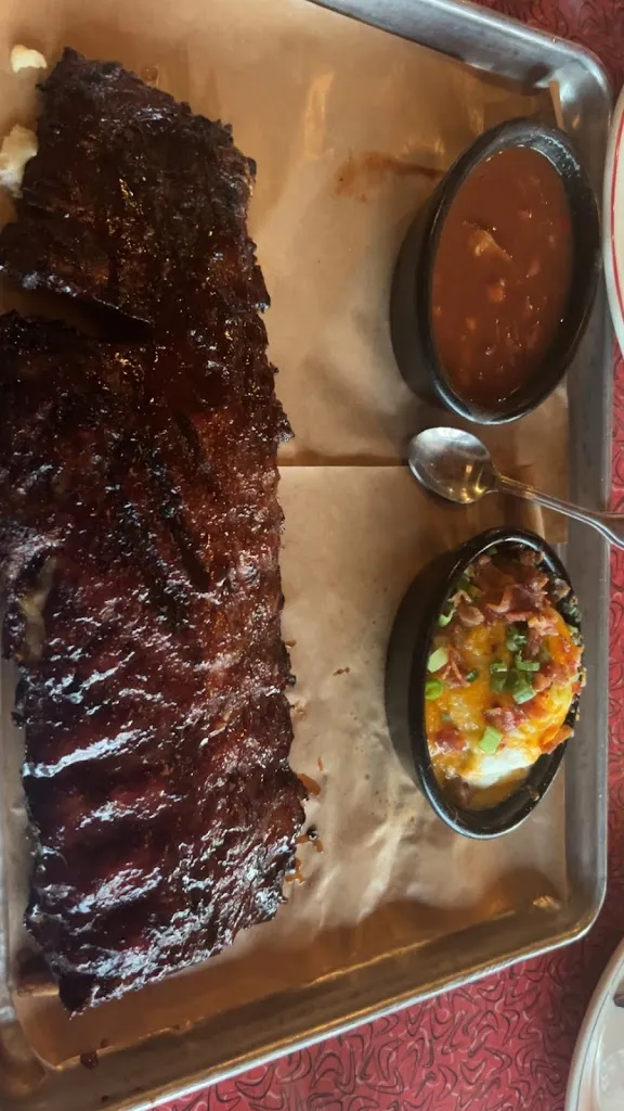 Matthew Aguilar_Lucille's Smokehouse Bar-B-Que_Lucillos_review