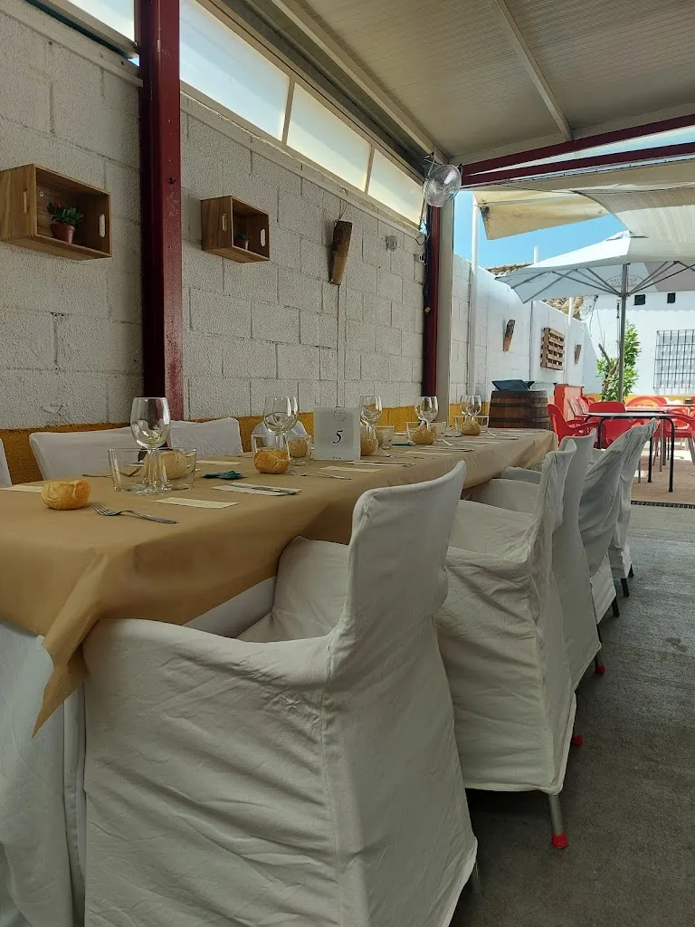 El Albero Gastropub_Lucillos_slider_image_1