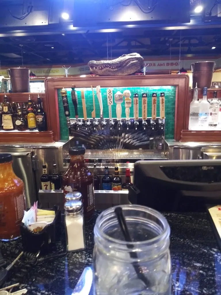 Menu_Lucille's Smokehouse Bar-B-Que_Lucillos_immagine_5