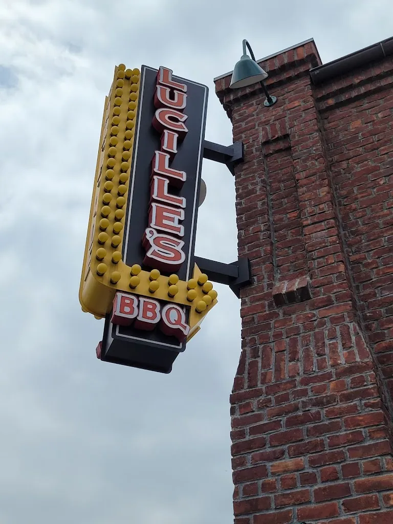 Simply Mama D's_Lucille's Smokehouse Bar-B-Que_Lucillos_recensione