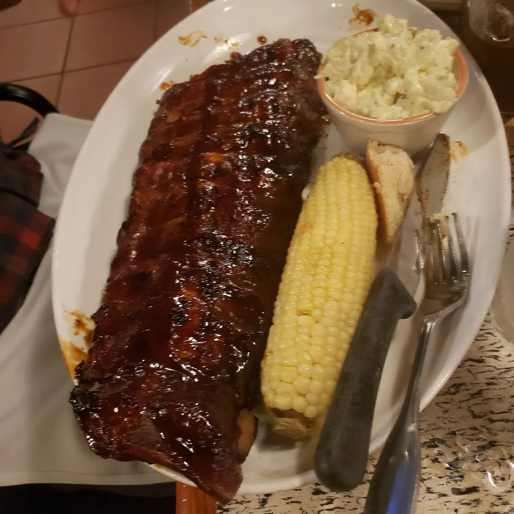 Menu_Lucille's Smokehouse Bar-B-Que_Lucillos_image_9