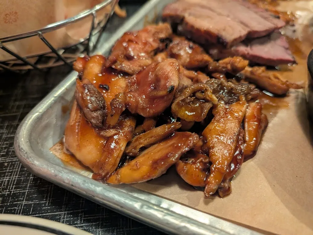 Brad Bandit _Lucille's Smokehouse Bar-B-Que_Lucillos_review