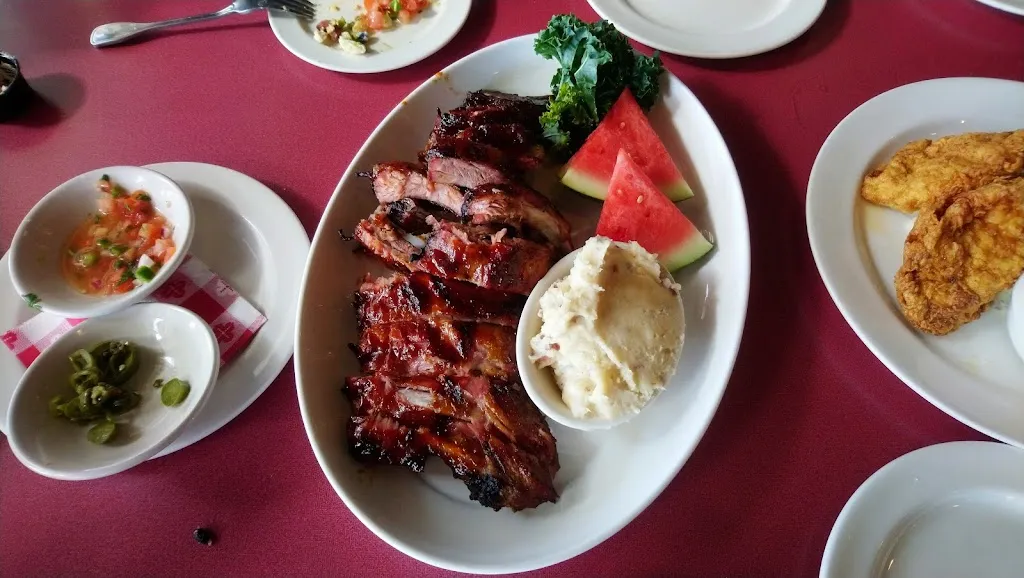 Menu_Lucille's Smokehouse Bar-B-Que_Lucillos_image_5