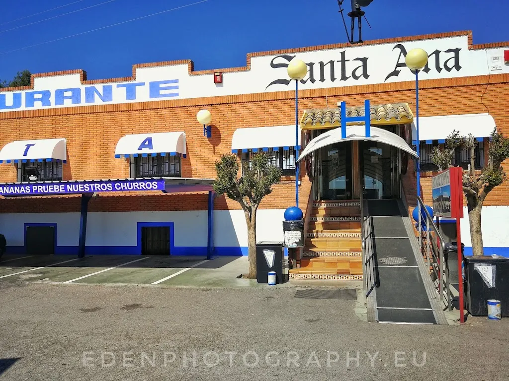 Restaurante SANTA ANA Cafeteria_Madridejos_slider_image_1