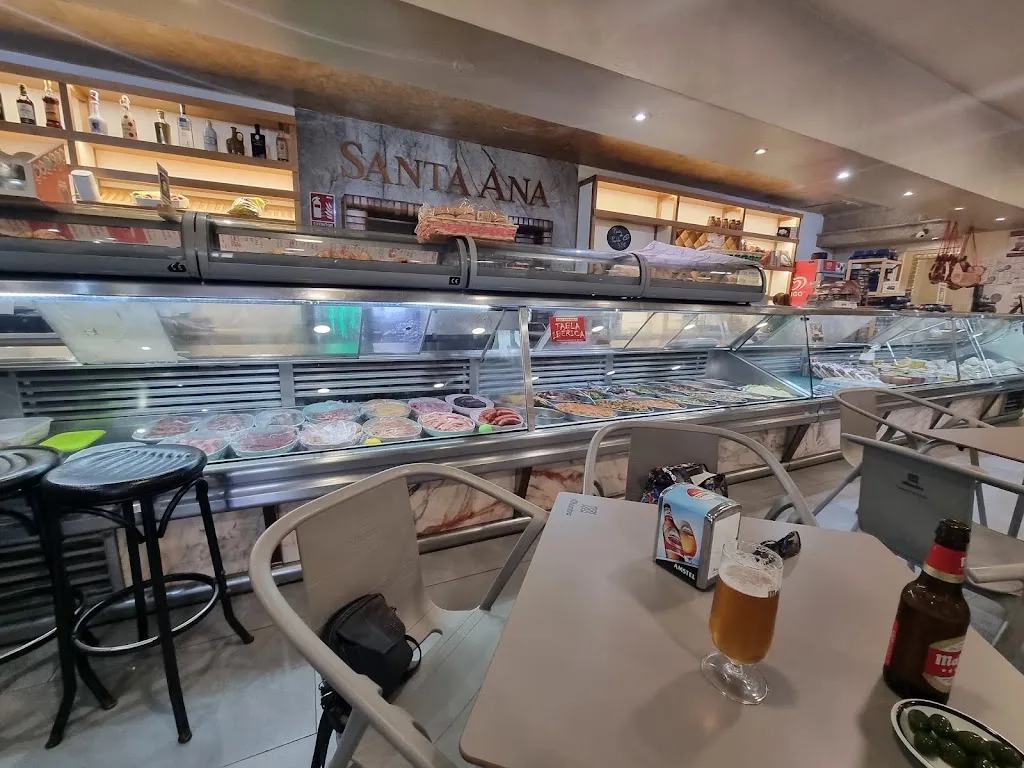 Restaurante SANTA ANA Cafeteria_Madridejos_slider_image_3