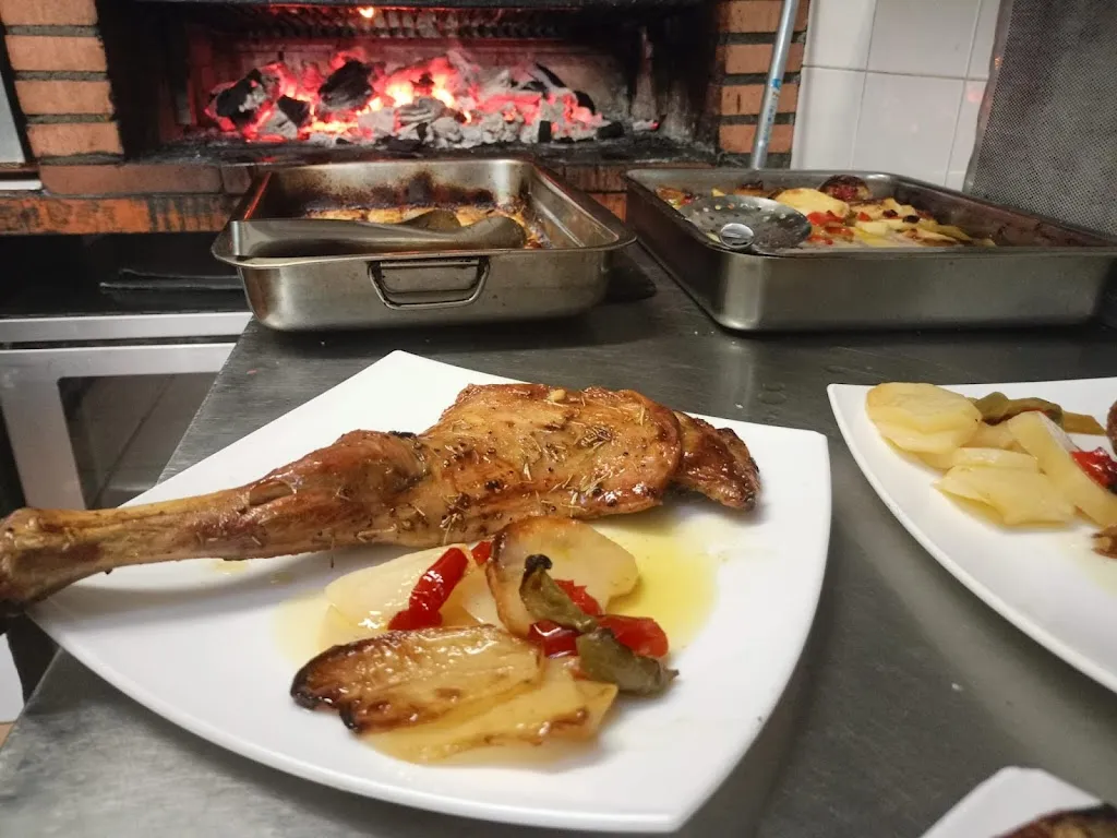 Bar Antigua Perla_Madridejos_slider_image_3