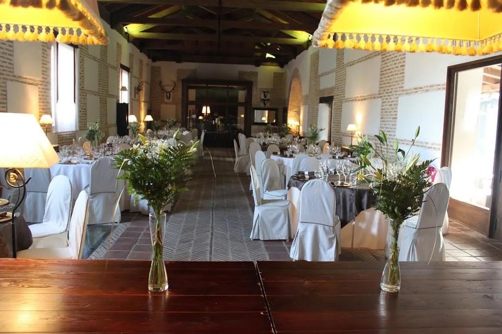 La Almazara Eventos restaurant in Malpica de Tajo