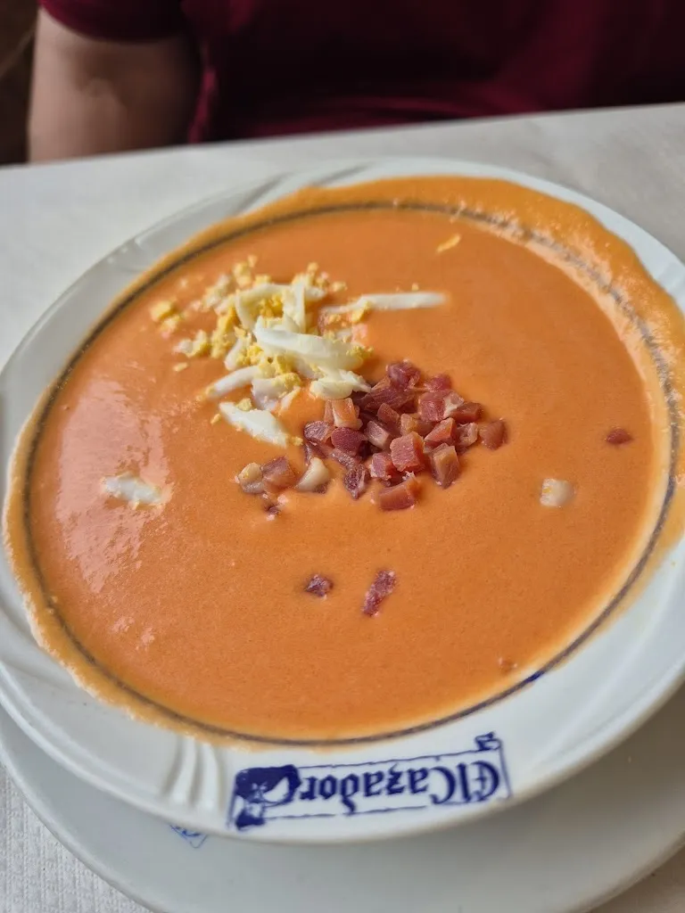 Alexander Cárdenas_Cafetería Restaurante El Cazador_Maqueda_review