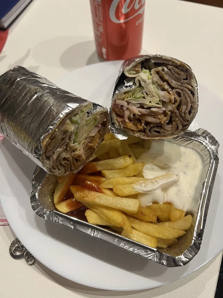 Mama Kebab restaurant in Maqueda