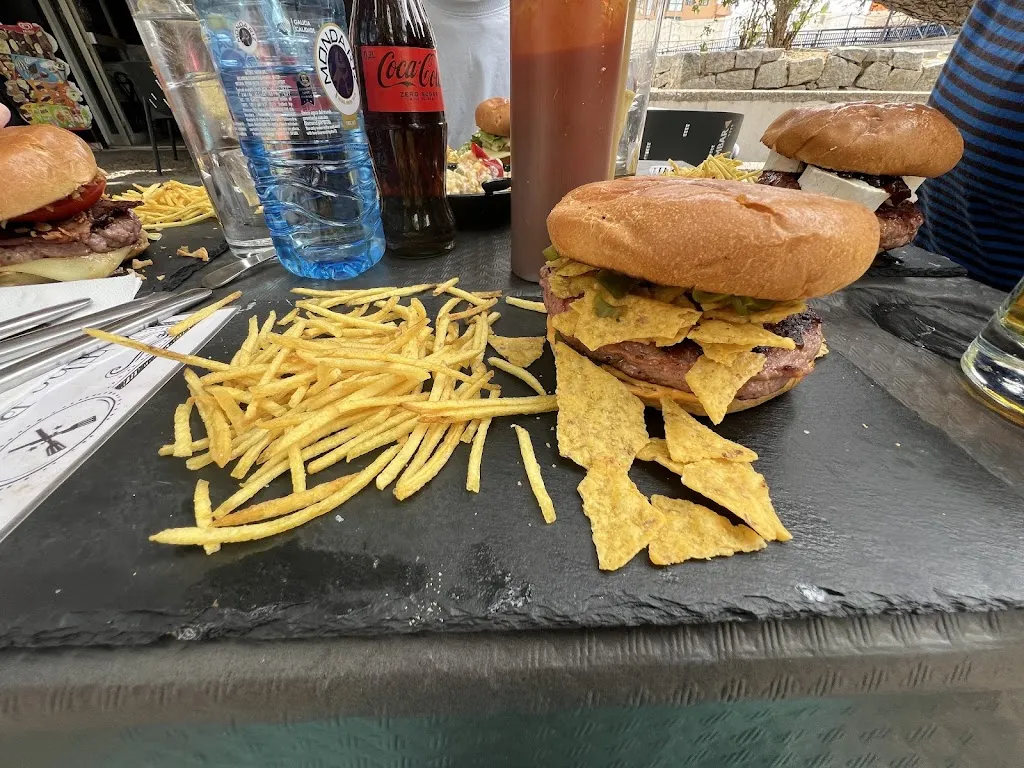 The Batan & CO_Mata La_slider_image_3