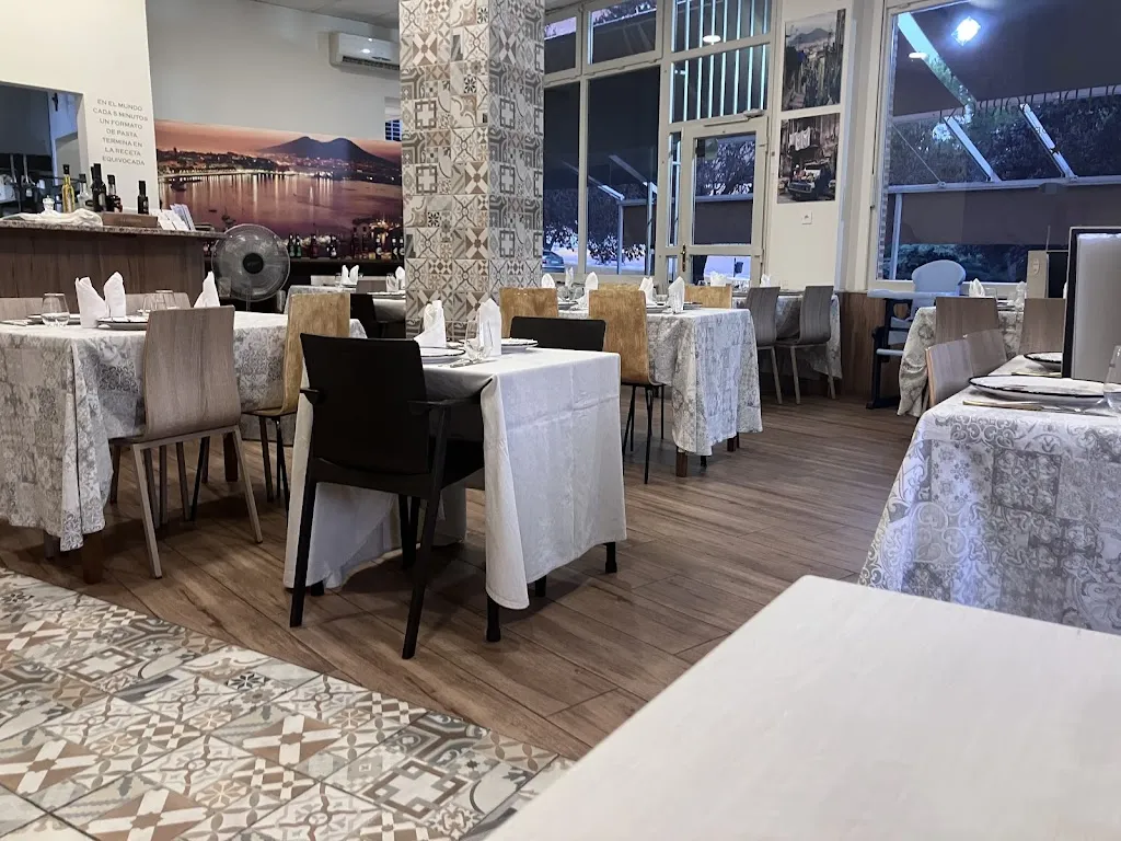 Trattoria Napoli Dei Borboni restaurant in Illescas