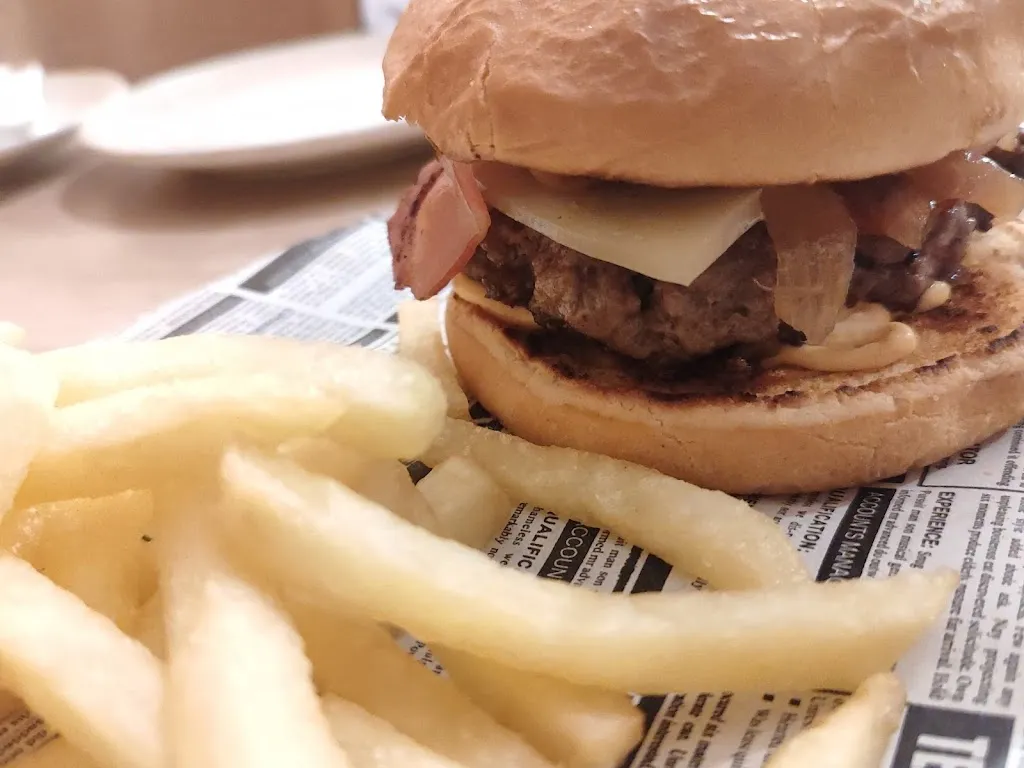 J C_La Tata_Illescas_review