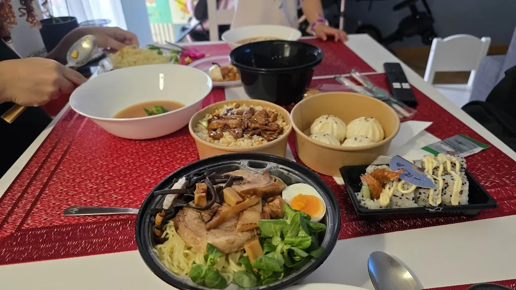 Osman Jh Roa S_Daruma Sushi&Ramen_Illescas_review