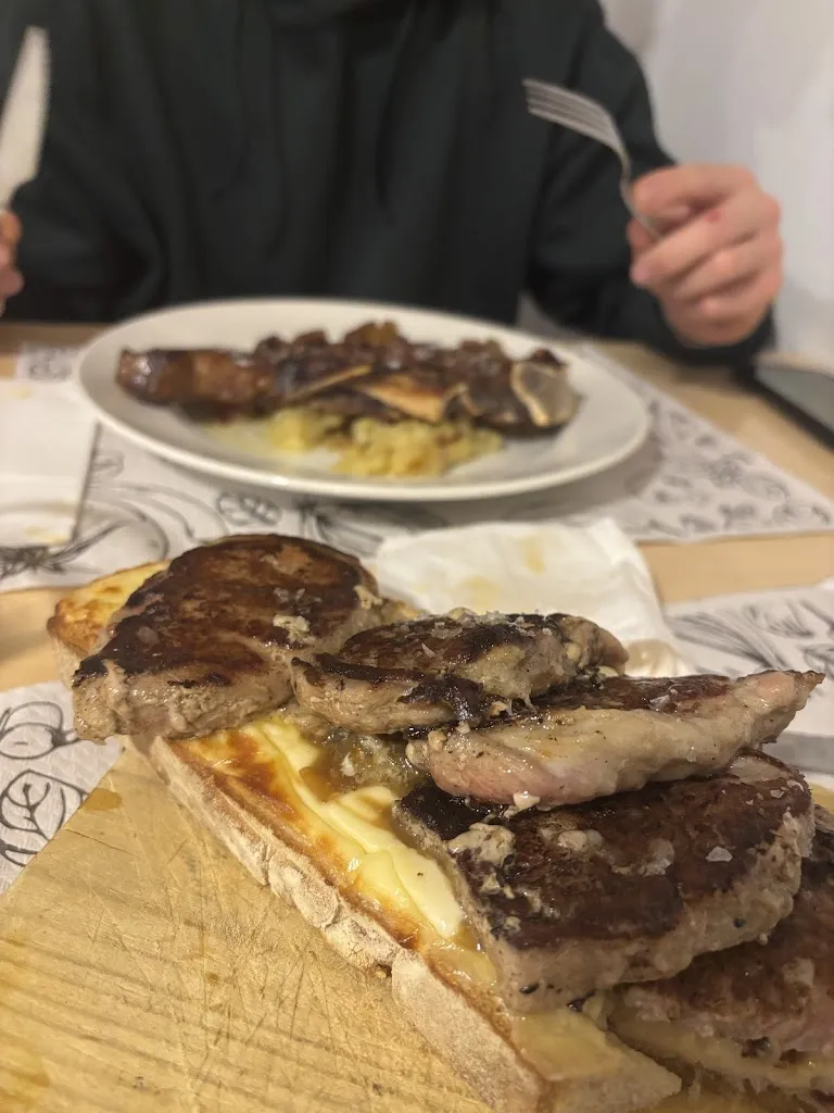 Cristina Hernández Villarreal_Baniba_Illescas_review