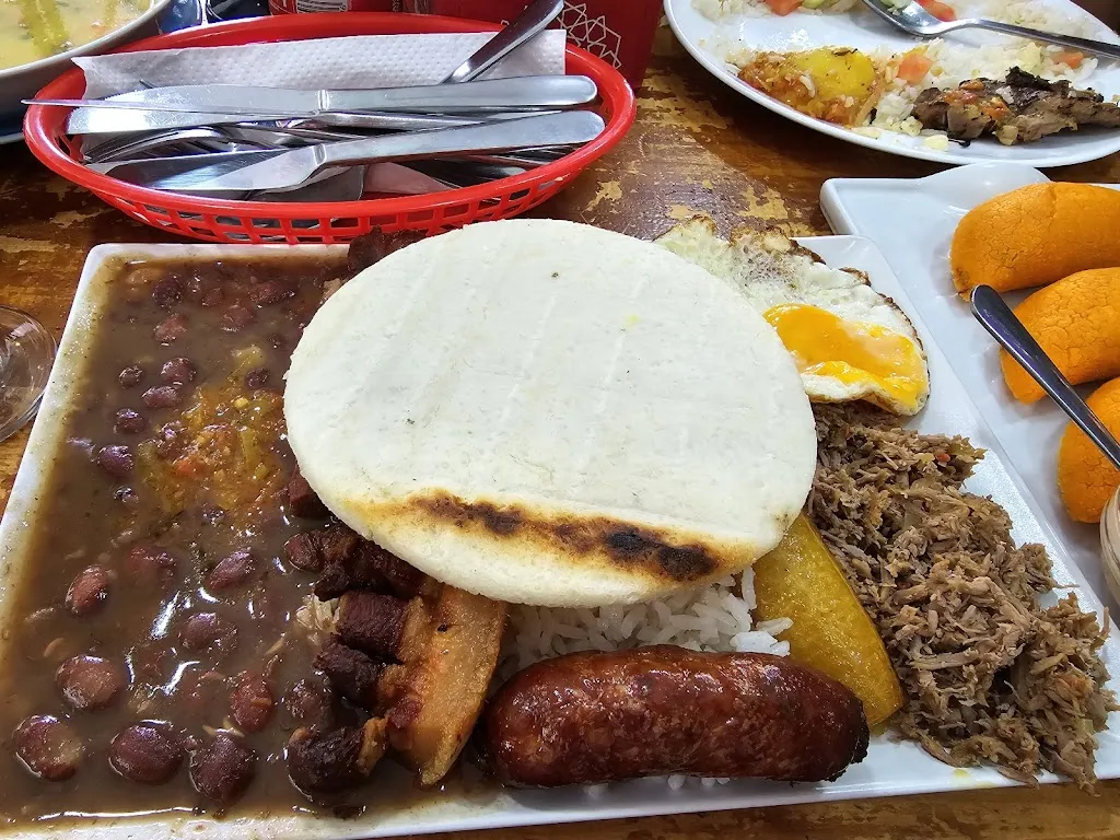 Menu_Fusión Latina Illescas_Illescas_image_2