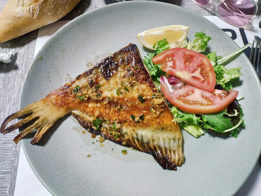 Javier Matías_Cafeteria Capri_Illescas_review