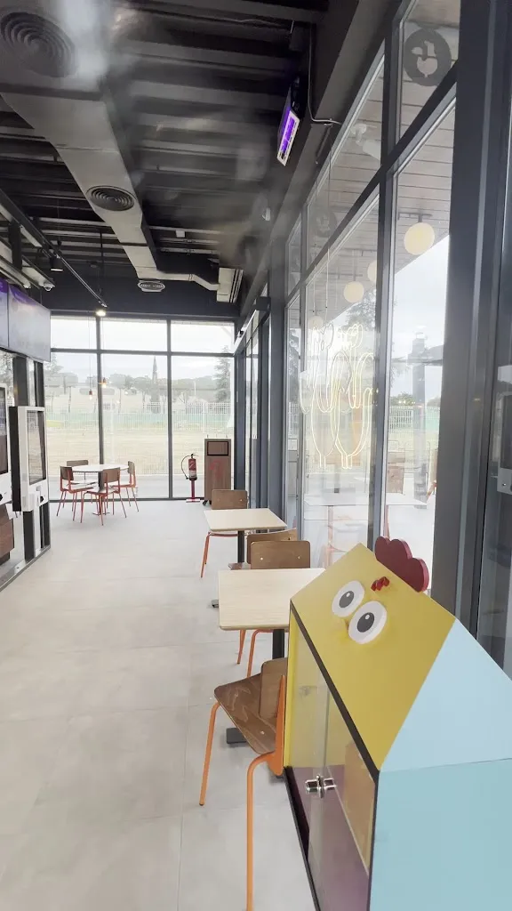 Popeyes Famous Louisiana Chicken_Illescas_slider_image_2