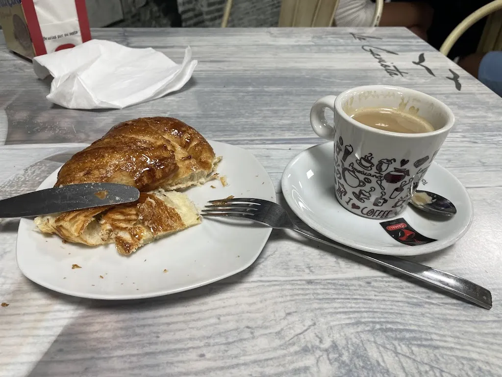 jesus Manuel_La Gaviota Churrería Chocolatería Asador de Pollos_Illescas_recensione