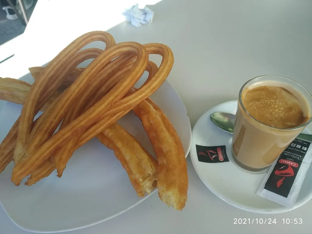 La Gaviota Churrería Chocolatería Asador de Pollos_Illescas_slider_image_3