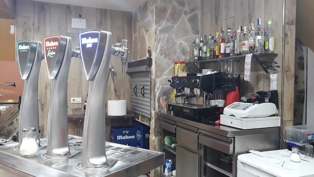 BAR MARIO Y SERGIO_Miguel Esteban_slider_image_3