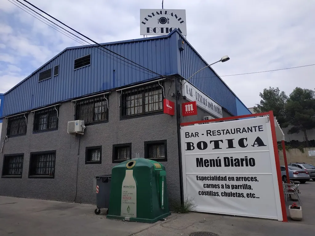 Bar Restaurante La Botica restaurant in Mejorada