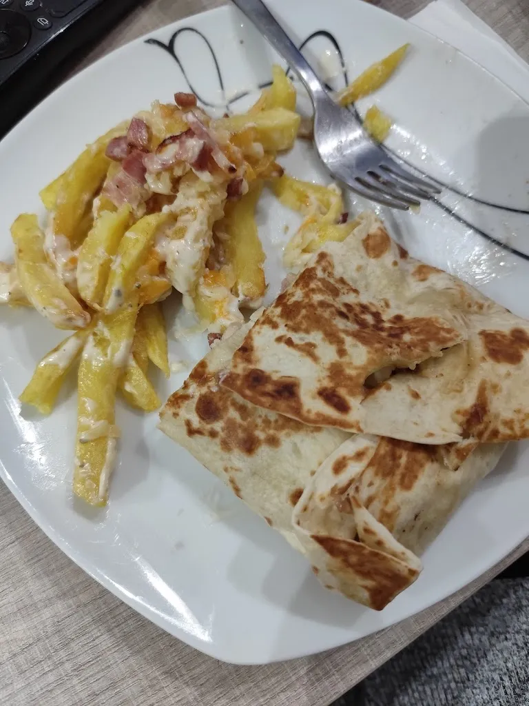 Jessy Montes_EL ARTE DEL COMER_Mejorada_review