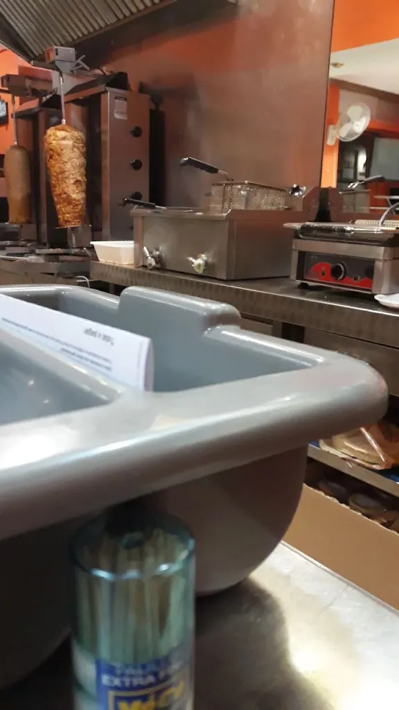 Bilal Ali_kebab Kebabish _Mejorada_review