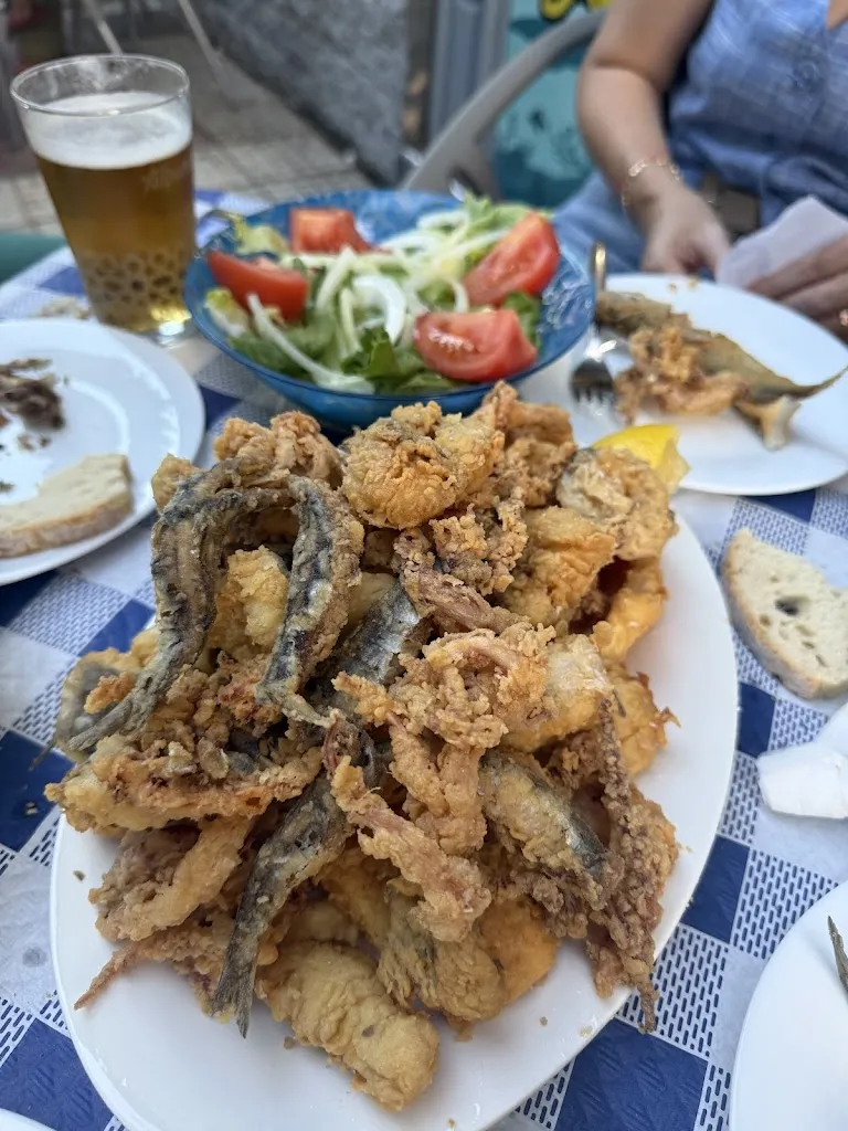 Bianca Chifor_El buque freiduria_Mejorada_review