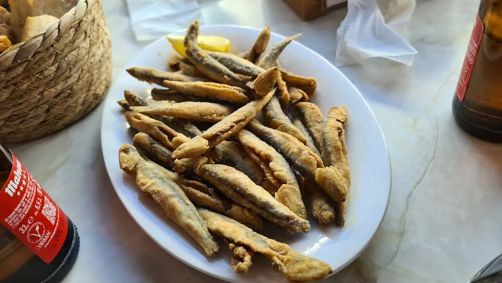 El buque freiduria restaurant in Mejorada