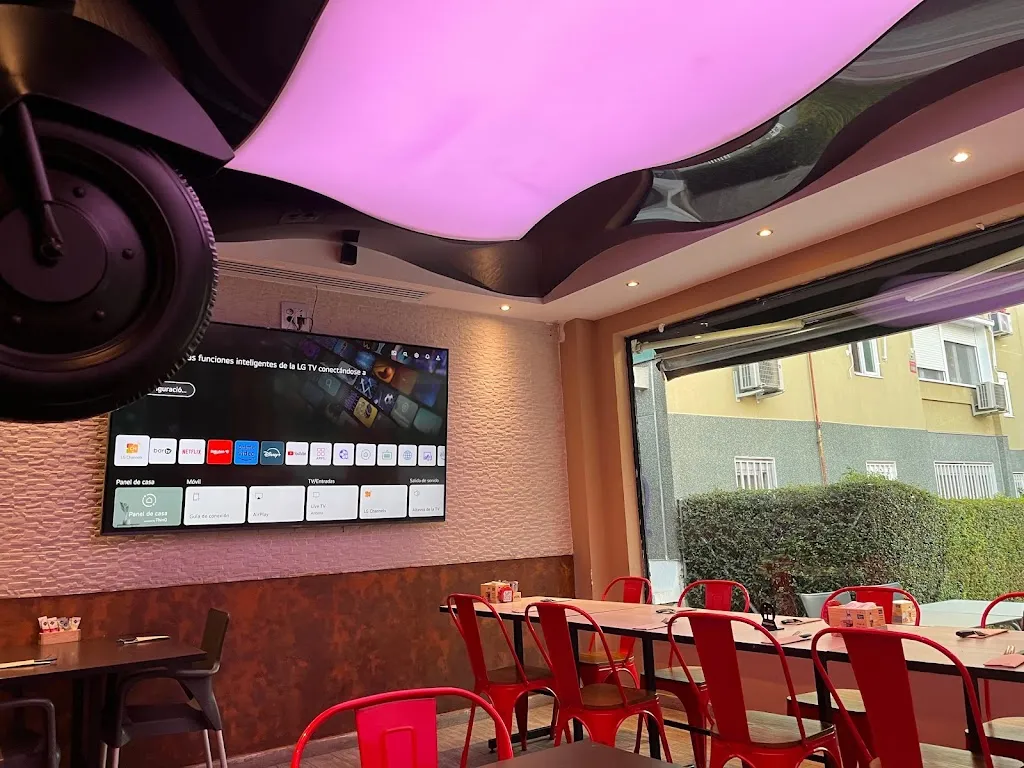 RUTA 13 HAMBURGUESERÍA_Mejorada_slider_image_3