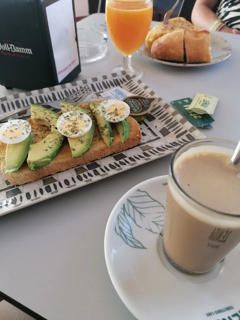 ngvboe_BARRIOCAFÉ | Café - Bar & Terraza_Mocejón_review