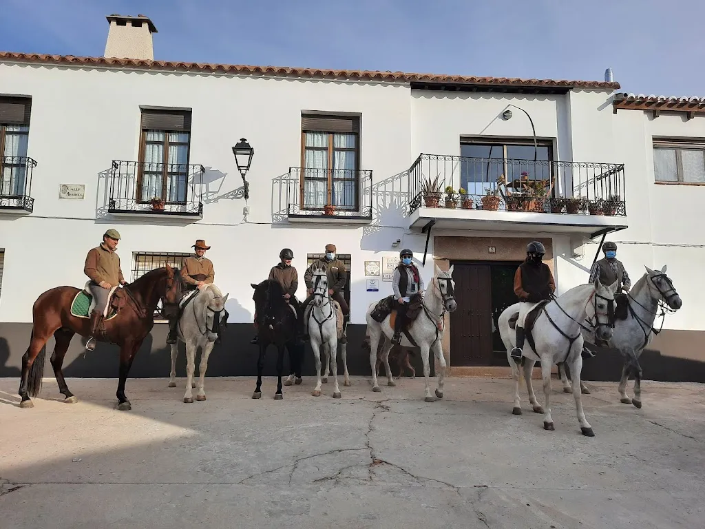 "EL ESCUDO DE CALATRAVA" Alojamiento Rural 5 Estrellas Verdes restaurant in Mohedas de la Jara