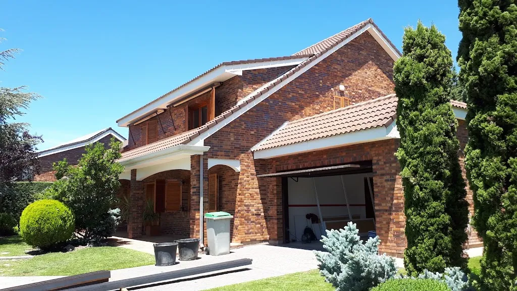 Moises Ardila_Urbanizacion Monteclaro_Montesclaros_recensione