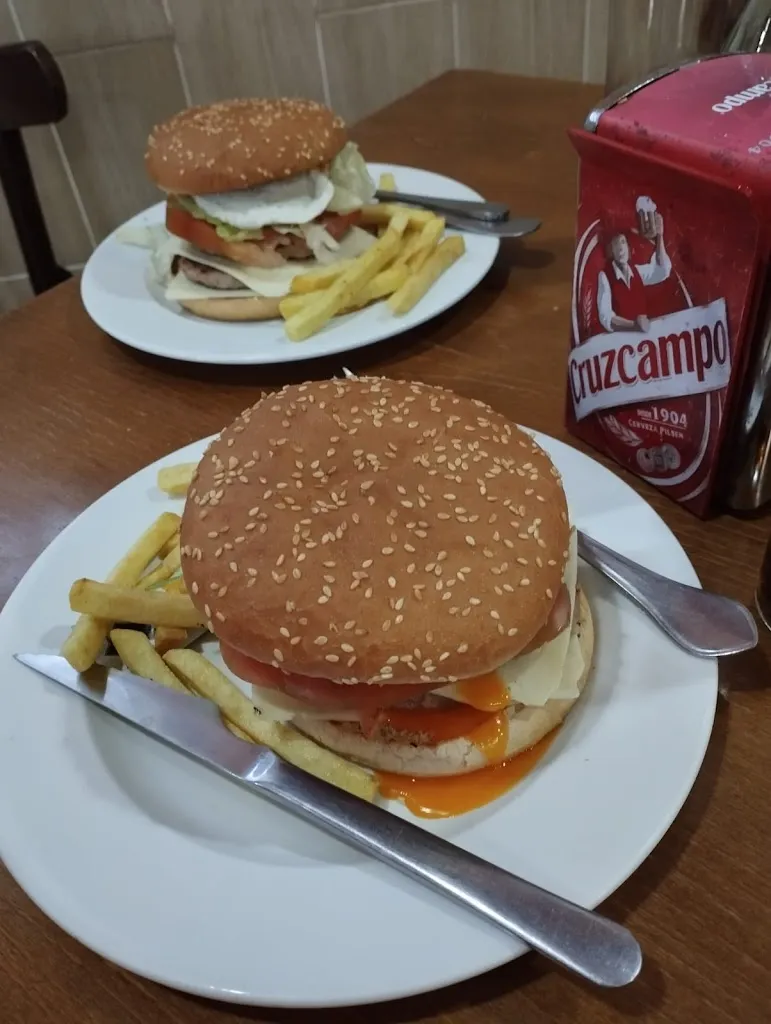 El Garaje restaurant in Navalcán