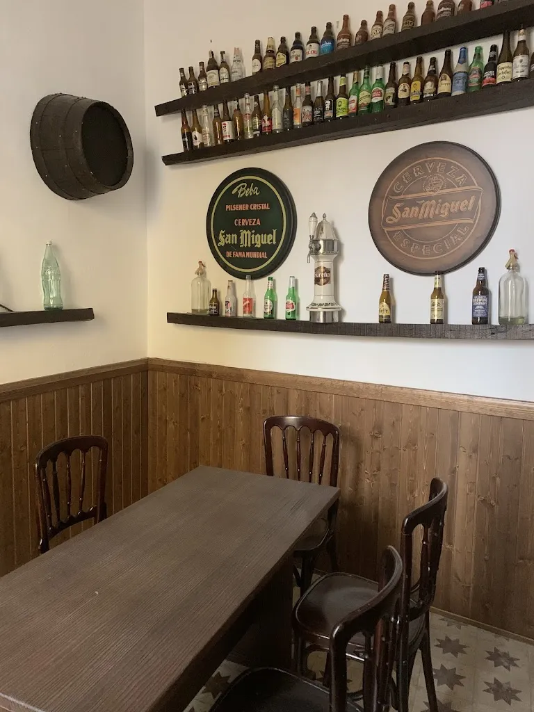 Bar Cibeles restaurant in Navahermosa