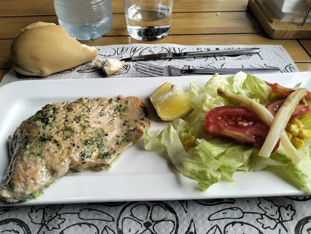 Luis Cruz_Bar Los Mellizos_Navahermosa_review