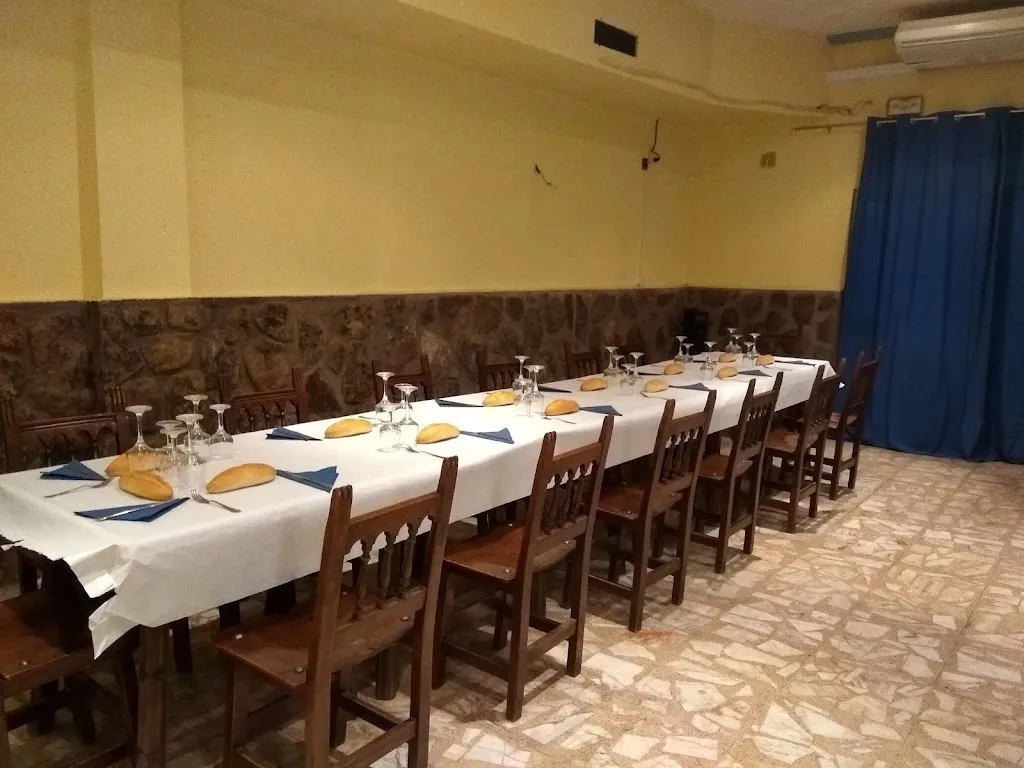 Bar Nuevo_Navamorcuende_slider_image_2